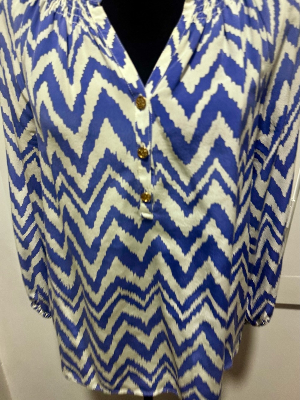 Lilly Pulitzer Elsa Silk Blouse Lavender White Chevron Gold Buttons Size S
